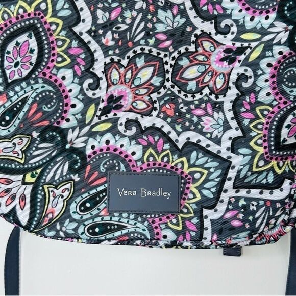 Vera Bradley Reactive Journey Backpack Bonbon Medallion New With Out Tags - Picture 4 of 13